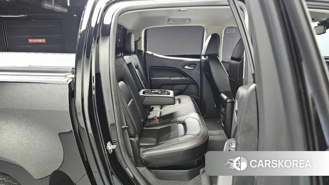 Chevrolet (GM Daewoo) Real New Colorado 2022 Черный из Кореи, фото 2