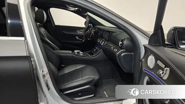 Mercedes-Benz E-Class W213 2020 Черный из Кореи, фото 2