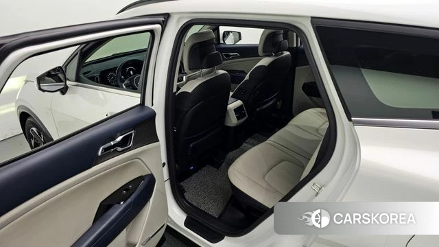 Kia Sportage 5th Generation 2021 Белый из Кореи, фото 2