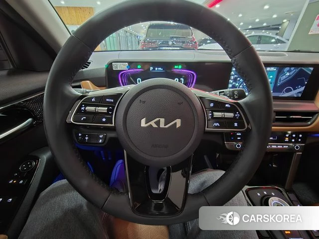Kia The New Seltos 2023 Черный из Кореи, фото 2
