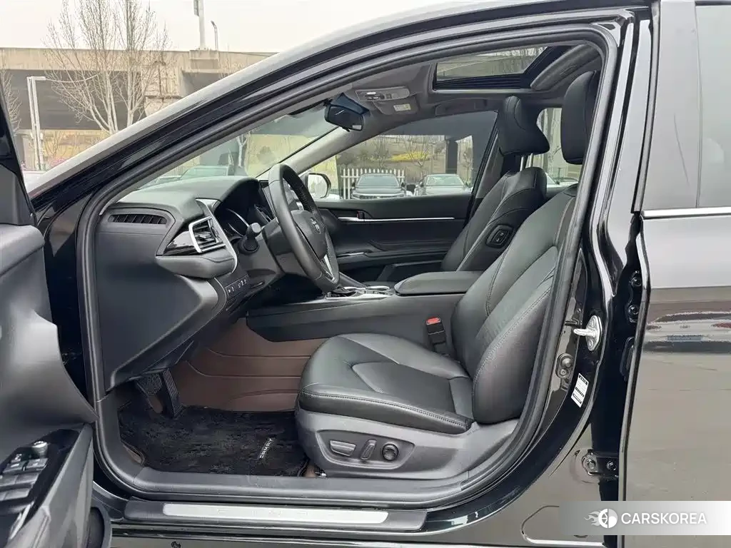 Toyota Camry 2022 Черный из Китая, фото 2