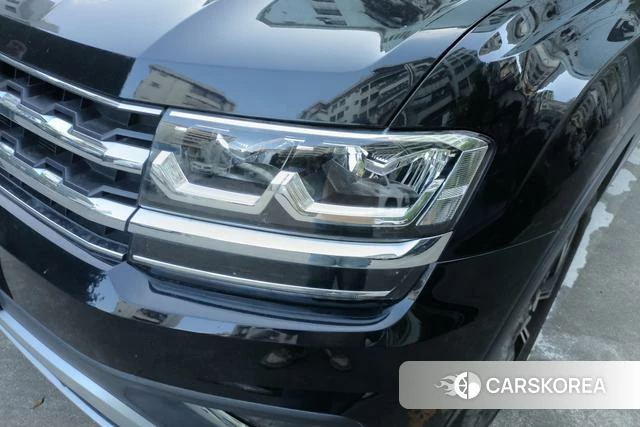 Volkswagen Tourang 2021 Черный из Китая, фото 2