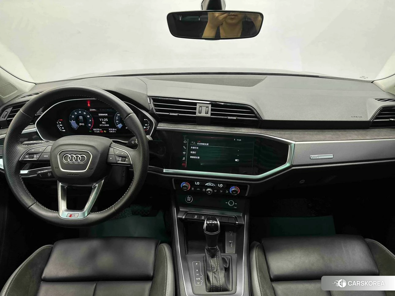 Audi Q3 Sportback 2020 Темно-серый из Китая, фото 2