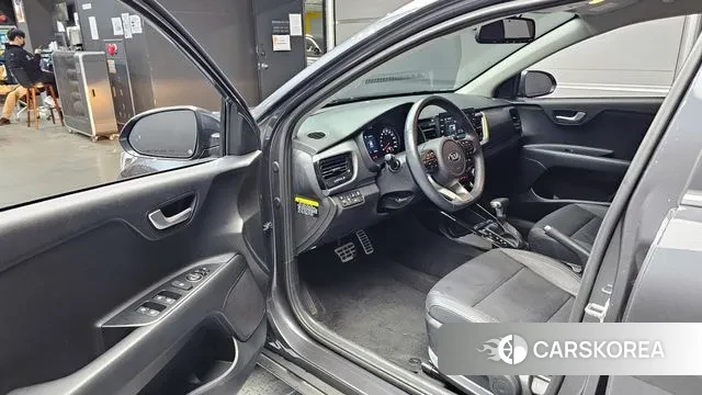 Kia Stonic 2020 Серый из Кореи, фото 2