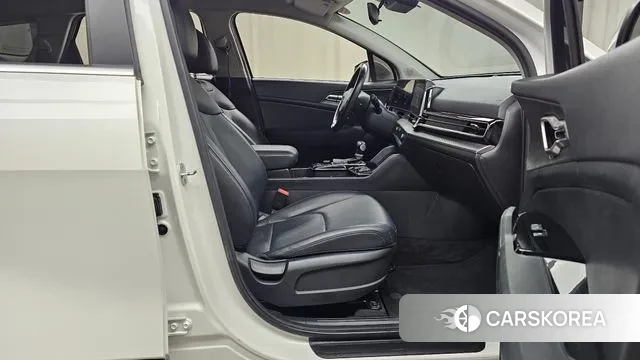 Kia Sportage 5th Generation 2022 Белый из Кореи, фото 2