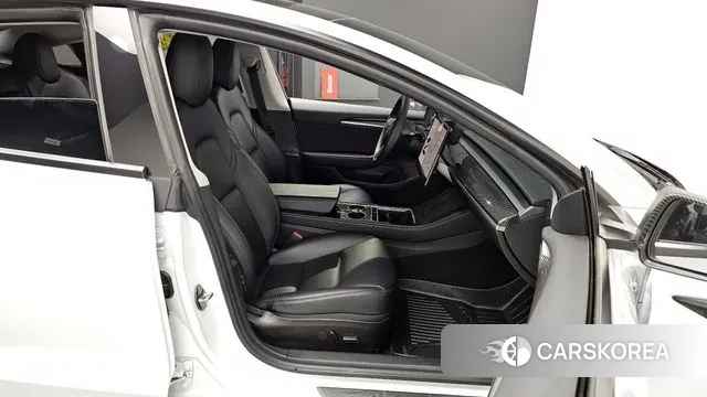 Tesla Model 3 2021 Белый из Кореи, фото 2