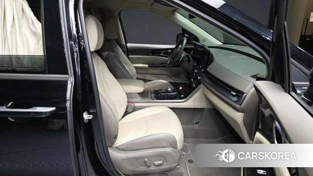 Kia Carnival 4th generation 2021 Черный из Кореи, фото 2