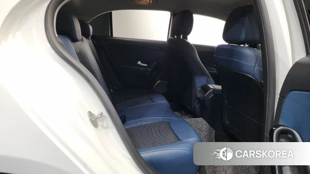 Mercedes-Benz A-Class W177 2019 Белый из Кореи, фото 2