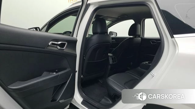 Kia Sportage 5th Generation 2022 Белый из Кореи, фото 2