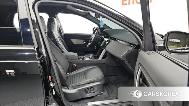 Land Rover Discovery Sports 2nd Generation 2025 Черный из Кореи, фото 2