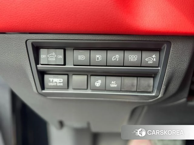 Toyota Tundra 2023 Черный из Кореи, фото 2