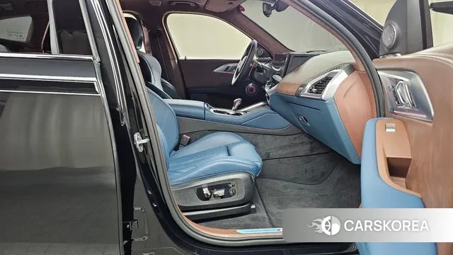 BMW XM (G09) 2025 Черный из Кореи, фото 2