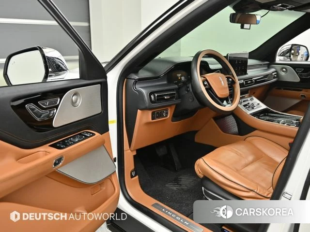 Lincoln Aviator 2nd generation 2020 Белый из Кореи, фото 2