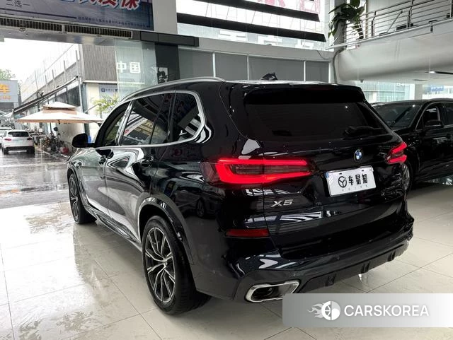 BMW X5 2023 Черный из Китая, фото 2