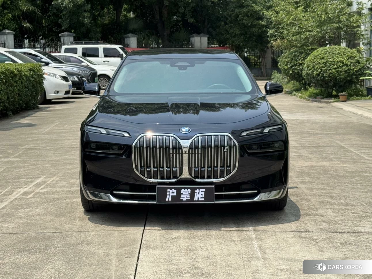 BMW i7 2023 Черный из Китая, фото 2