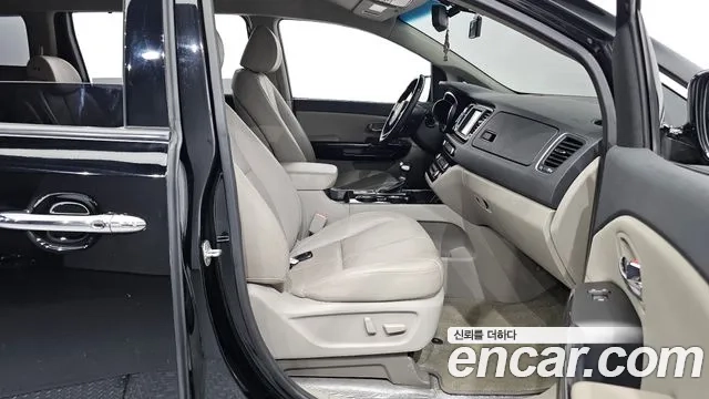 Kia The New Carnival 2018 Черный из Кореи, фото 2