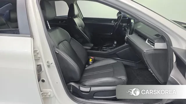 Kia K5 3rd generation 2021 Белый из Кореи, фото 2