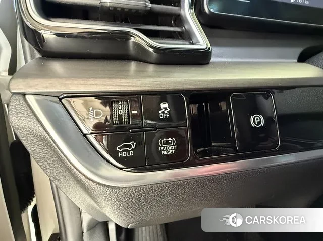 Kia Sportage 5th Generation Hybrid 2021 Белый из Кореи, фото 2