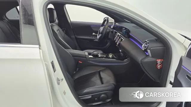 Mercedes-Benz A-Class W177 2021 Белый из Кореи, фото 2