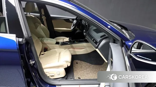 Audi A5 (F5) 2023 Синий из Кореи, фото 2