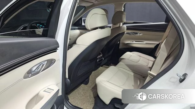 Genesis GV70 2022 Белый из Кореи, фото 2