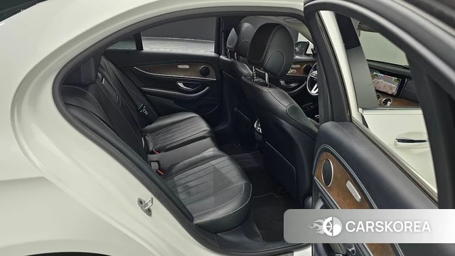 Mercedes-Benz E-Class W213 id 4525413 из Кореи 2