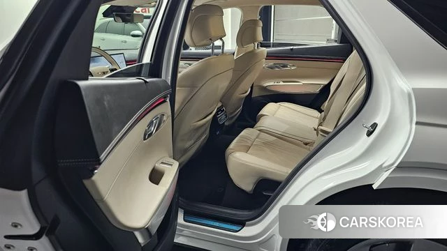 Genesis GV70 2025 Белый из Кореи, фото 2