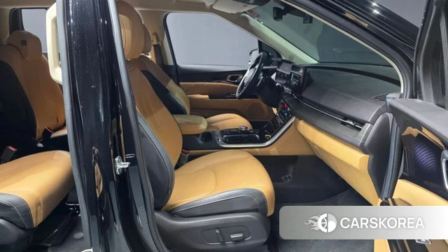 Kia Carnival 4th generation 2022 Черный из Кореи, фото 2