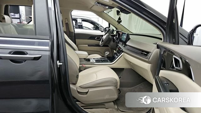 Kia Carnival 4th generation 2022 Черный из Кореи, фото 2