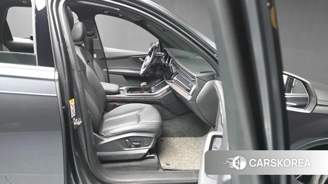 Audi Q7 (4M) 2021 Серый из Кореи, фото 2