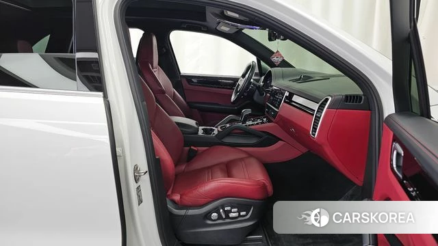 Porsche Cayenne (PO536) 2019 Белый из Кореи, фото 2