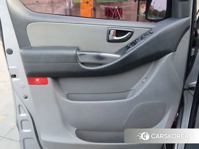 Hyundai The New Grand Starex 2018 Серебристо-серый из Кореи, фото 2