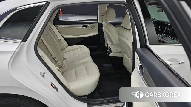 Hyundai The New Grandeur IG Hybrid 2021 Белый из Кореи, фото 2