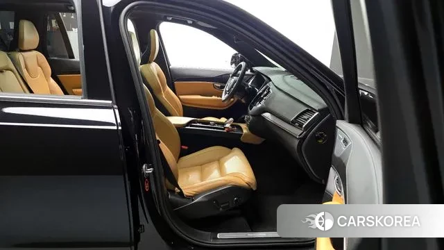 Volvo XC90 second Generation 2023 Черный из Кореи, фото 2