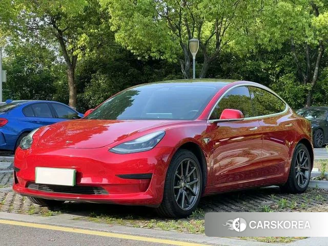 Tesla Model 3 2020 Красный из Китая, фото 2