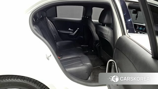 Mercedes-Benz A-Class W177 2021 Белый из Кореи, фото 2