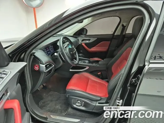 Jaguar F-PACE 2020 Черный из Кореи, фото 2