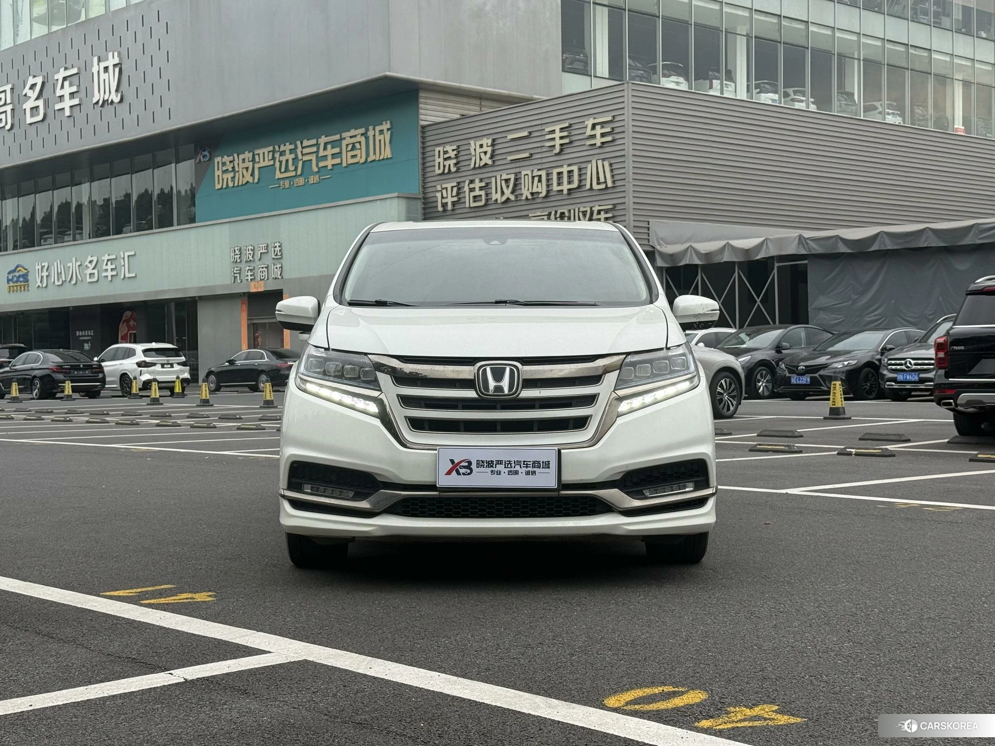 Honda Elysion 2019 Белый из Китая, фото 2
