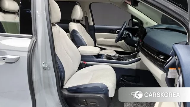 Kia The New Carnival 4th Generation 2024 Серебристо-серый из Кореи, фото 2