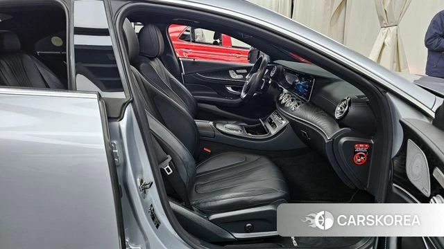 Mercedes-Benz CLS-Class C257 2022 Светло-серебряный цвет из Кореи, фото 2