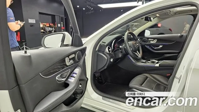 Mercedes-Benz C-Class W205 2019 Белый из Кореи, фото 2