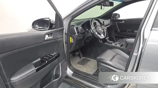 Kia Sportage The Bold 2018 Серебряный из Кореи, фото 2