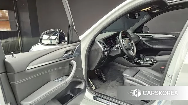 BMW X3 (G01) 2021 Белый из Кореи, фото 2