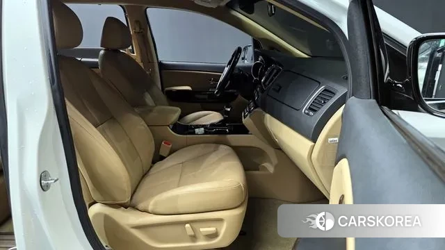 Kia The New Carnival 2018 Белый из Кореи, фото 2