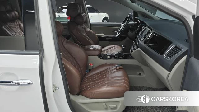 Kia The New Carnival 2018 Белый из Кореи, фото 2