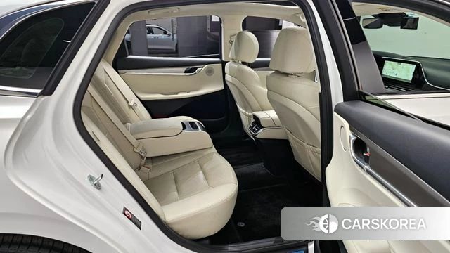 Hyundai The New Grandeur IG Hybrid 2022 Белый из Кореи, фото 2