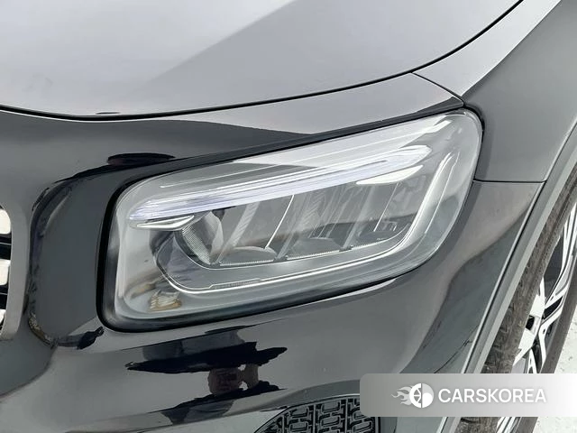 Mercedes-Benz GLB 2025 Черный из Китая, фото 2