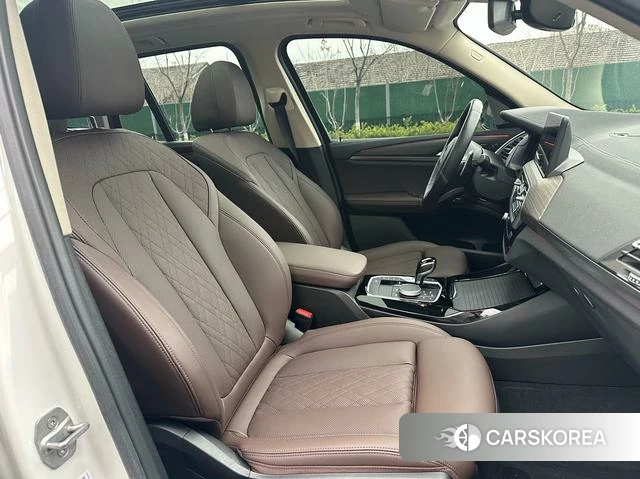 BMW X3 2023 Белый из Китая, фото 2