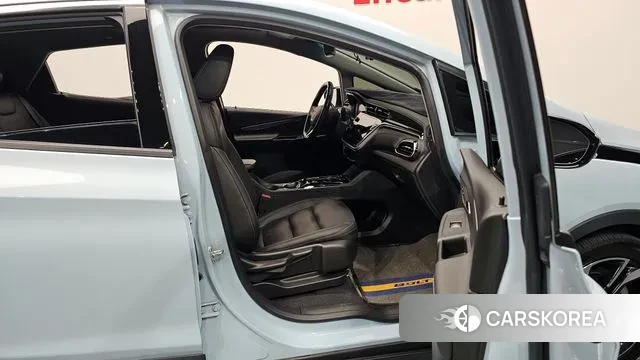 Chevrolet (GM Daewoo) New Bolt EV 2023 Небесно-голубой из Кореи, фото 2