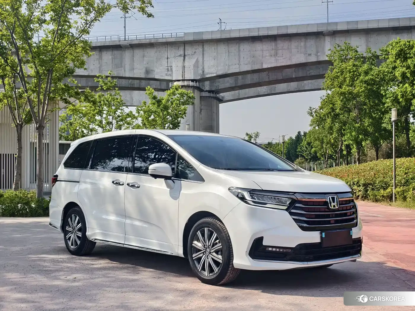 Honda Odyssey 2024 Белый из Китая, фото 2
